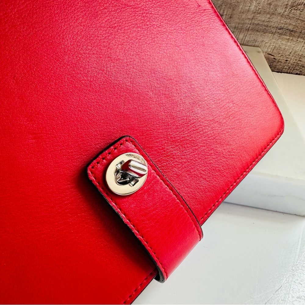 Coach Campbell Leather Turn Lock Leather IPad Case - Picture 2 of 8